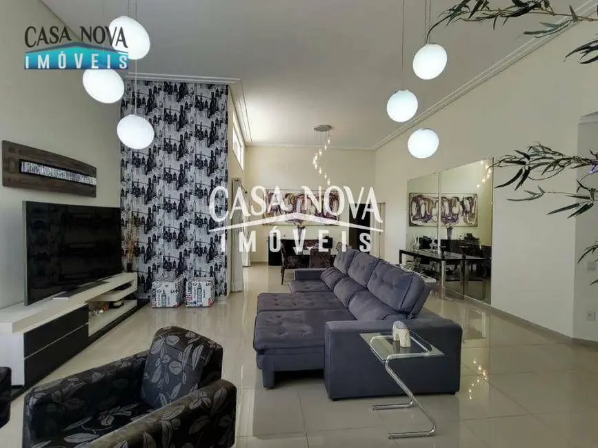 Foto 6 de Casa de Condomínio com 3 quartos à venda, 600m2 em Buracão, Vinhedo - SP