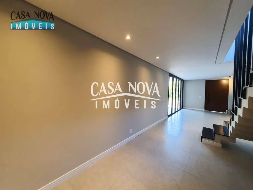 Foto 2 de Casa de Condomínio com 3 quartos à venda e para alugar, 380m2 em Pinheirinho, Vinhedo - SP