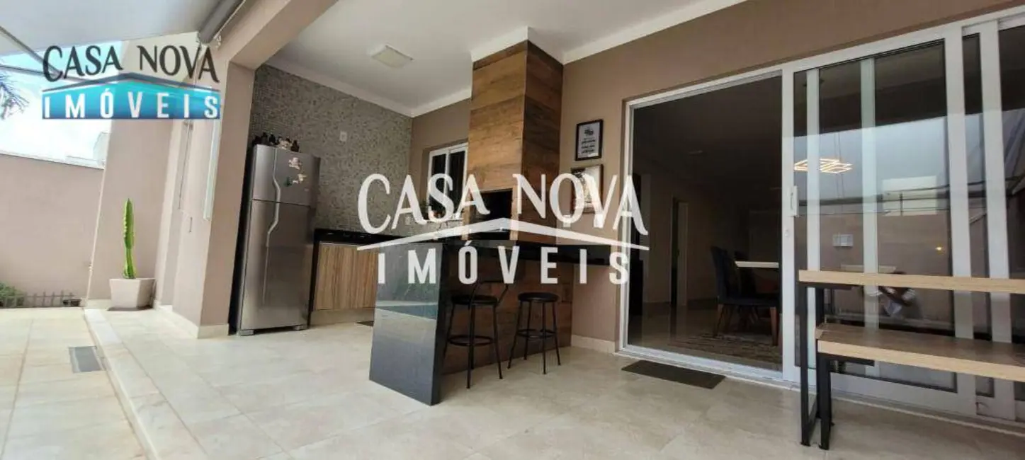 Foto 3 de Casa de Condomínio com 3 quartos à venda, 250m2 em Vinhedo - SP