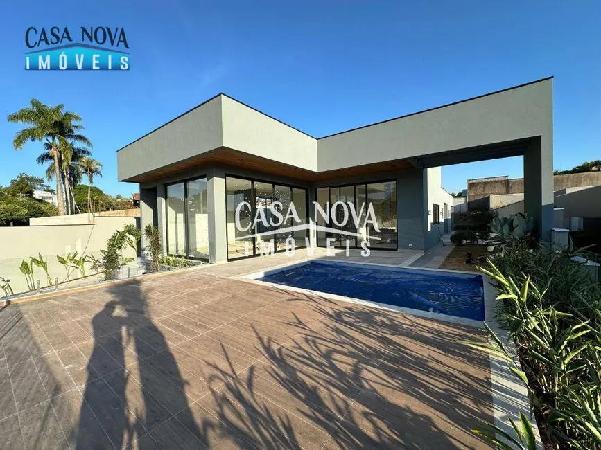 Foto 1 de Casa de Condomínio com 4 quartos para alugar, 800m2 em Vinhedo - SP