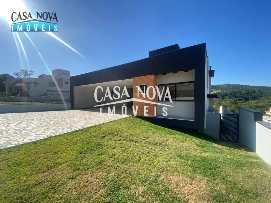 Foto 2 de Casa de Condomínio com 3 quartos à venda, 527m2 em Louveira - SP