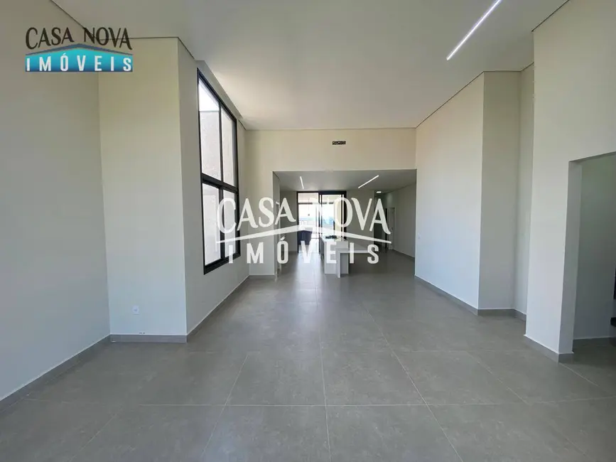 Foto 4 de Casa de Condomínio com 3 quartos à venda, 525m2 em Louveira - SP