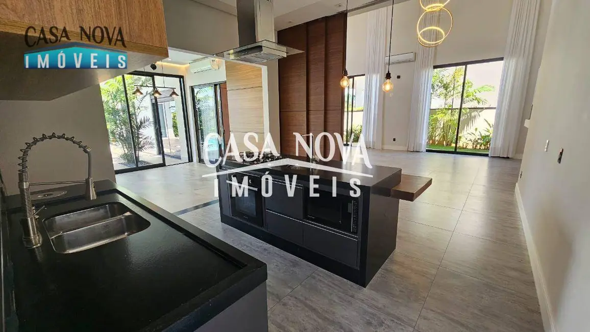 Foto 6 de Casa de Condomínio com 4 quartos à venda, 800m2 em Cachoeira, Vinhedo - SP