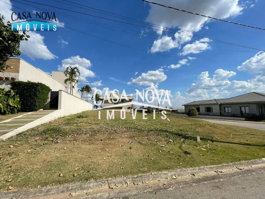 Foto 2 de Terreno / Lote à venda, 863m2 em Cachoeira, Vinhedo - SP