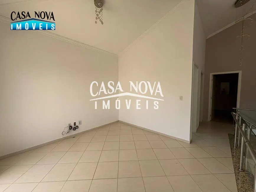 Foto 8 de Casa de Condomínio com 3 quartos à venda, 300m2 em Pinheirinho, Vinhedo - SP