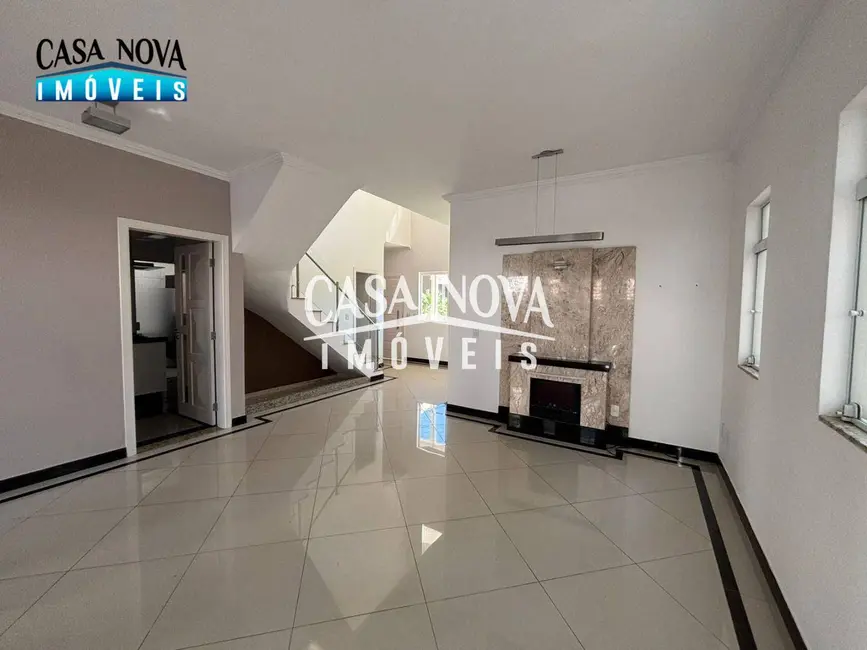 Foto 3 de Casa de Condomínio com 3 quartos à venda, 300m2 em Pinheirinho, Vinhedo - SP