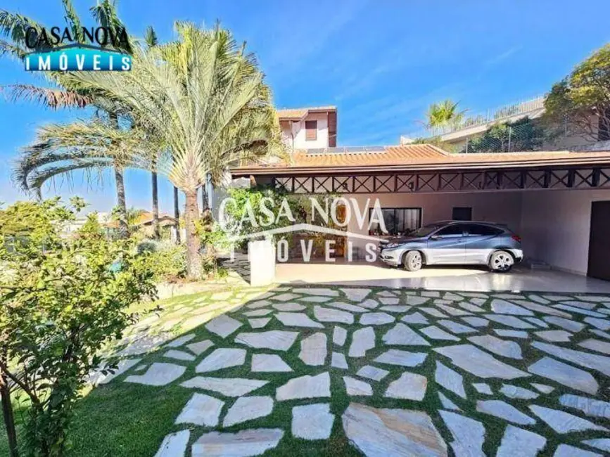 Casa de Condomínio com 2 quartos à venda, 1062m2 em Vinhedo - SP - imagem 2 Foto 2 de Casa de Condomínio com 2 quartos à venda, 1062m2 em Vinhedo - SP