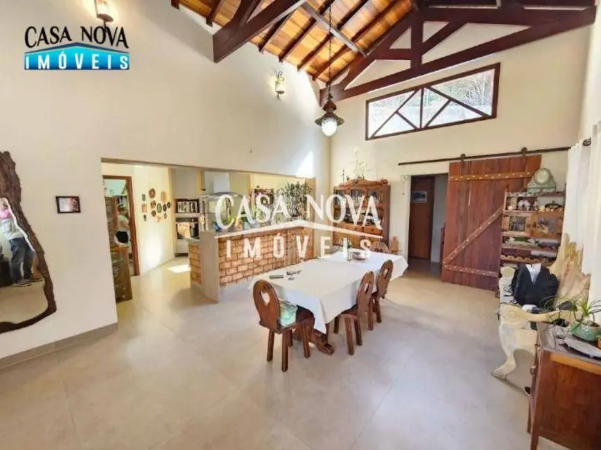 Casa de Condomínio com 2 quartos à venda, 1062m2 em Vinhedo - SP - imagem 9 Foto 9 de Casa de Condomínio com 2 quartos à venda, 1062m2 em Vinhedo - SP