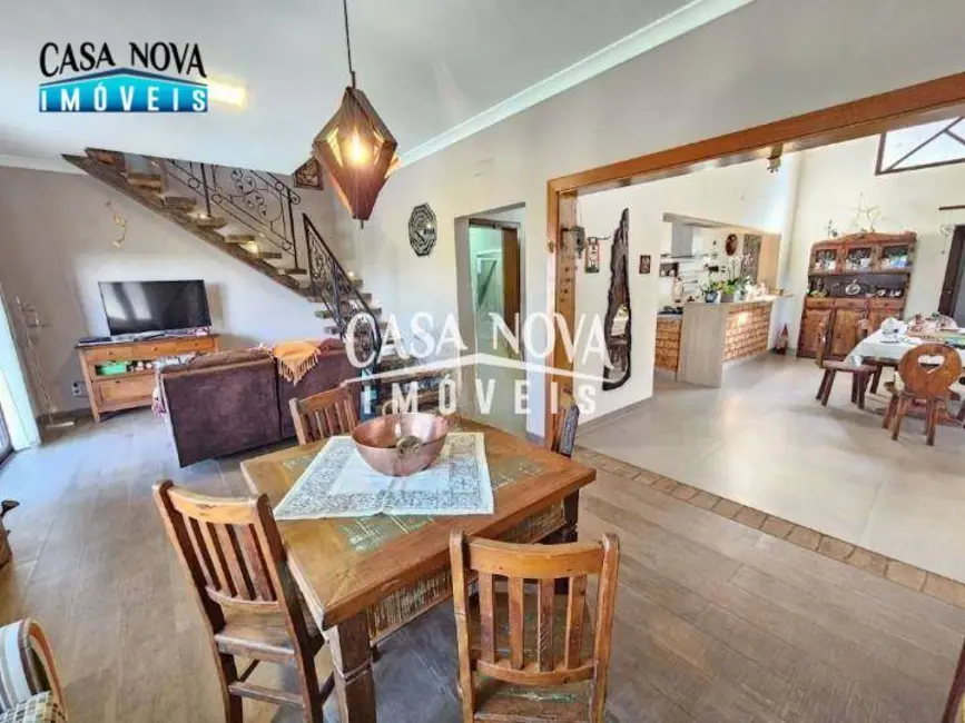 Casa de Condomínio com 2 quartos à venda, 1062m2 em Vinhedo - SP - imagem 8 Foto 8 de Casa de Condomínio com 2 quartos à venda, 1062m2 em Vinhedo - SP