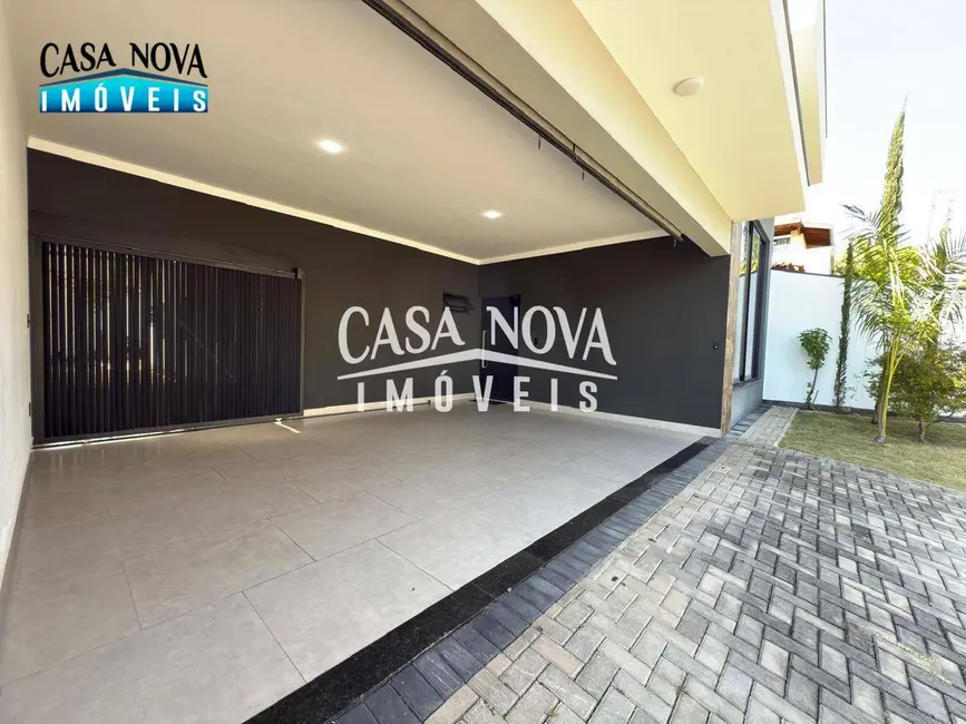 Foto 4 de Casa de Condomínio com 3 quartos à venda, 345m2 em Louveira - SP