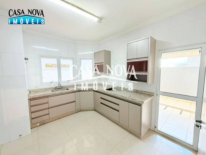 Foto 17 de Casa de Condomínio com 3 quartos à venda e para alugar, 250m2 em Bosque, Vinhedo - SP