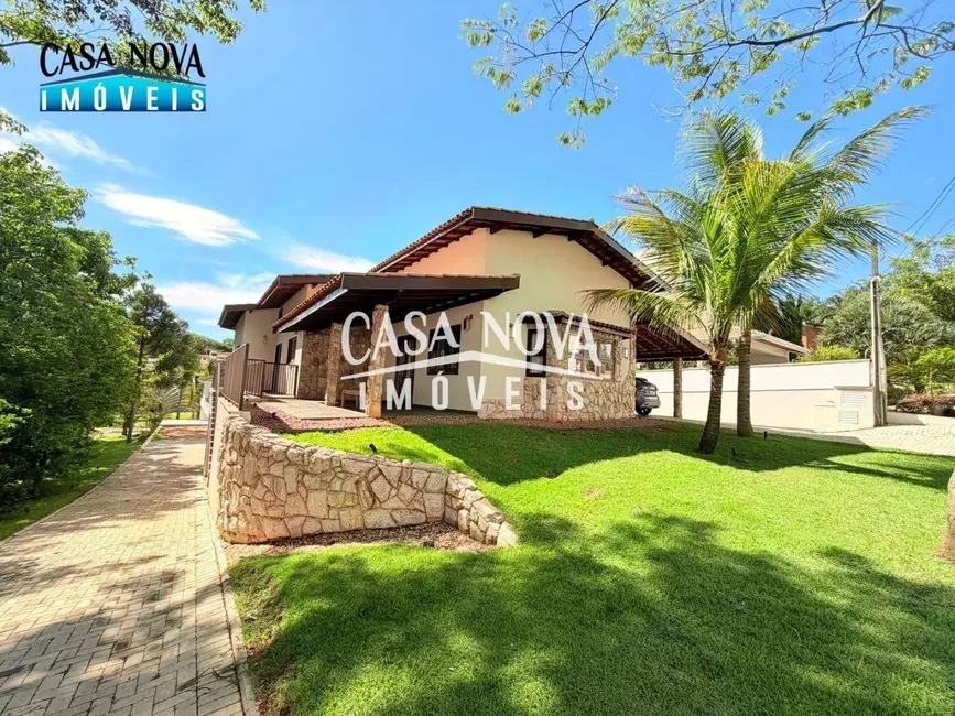 Foto 5 de Casa de Condomínio com 3 quartos à venda, 820m2 em Vinhedo - SP