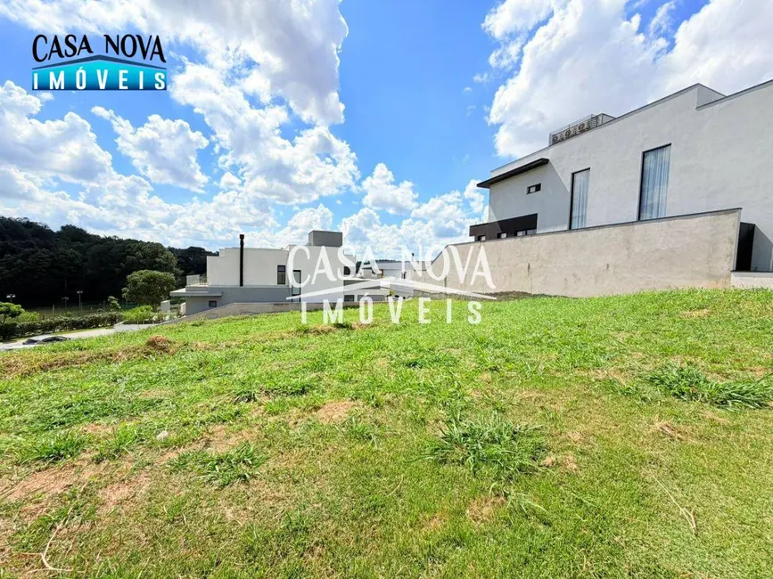 Foto 2 de Terreno / Lote à venda, 360m2 em Jundiai - SP