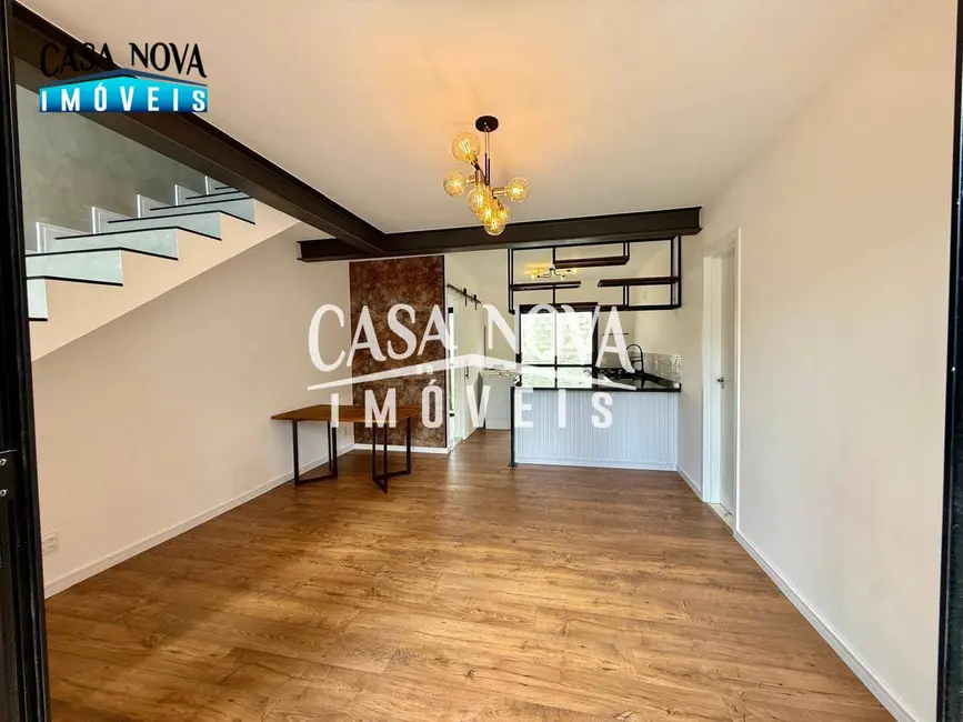 Foto 3 de Casa de Condomínio com 2 quartos para alugar, 120m2 em Louveira - SP