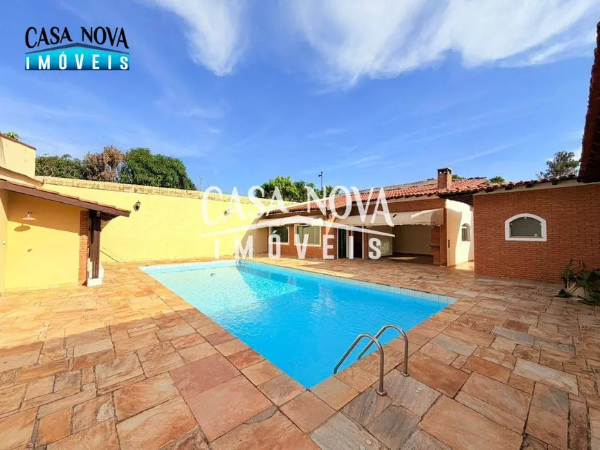 Foto 4 de Casa de Condomínio com 3 quartos à venda e para alugar, 800m2 em Vinhedo - SP