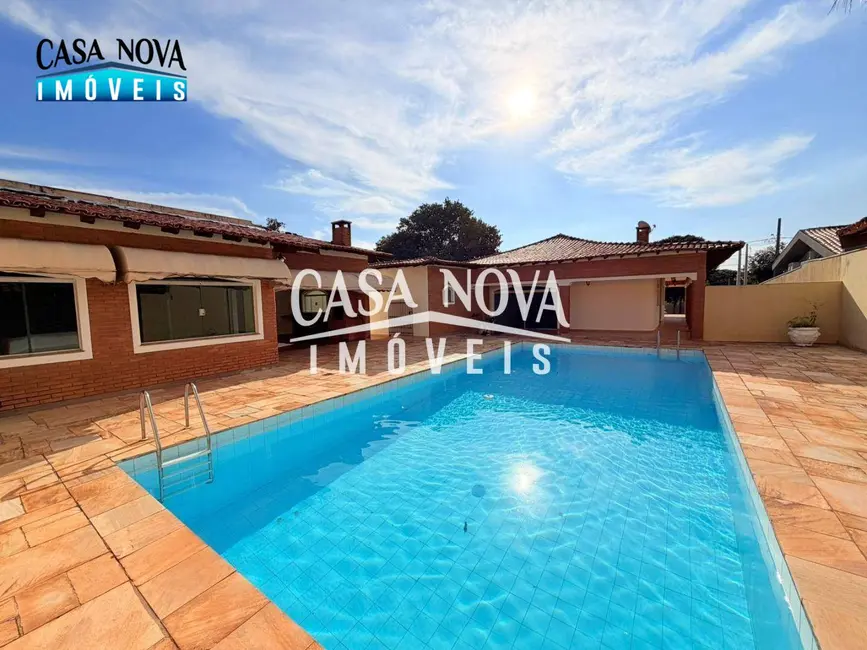 Foto 8 de Casa de Condomínio com 3 quartos à venda e para alugar, 800m2 em Vinhedo - SP
