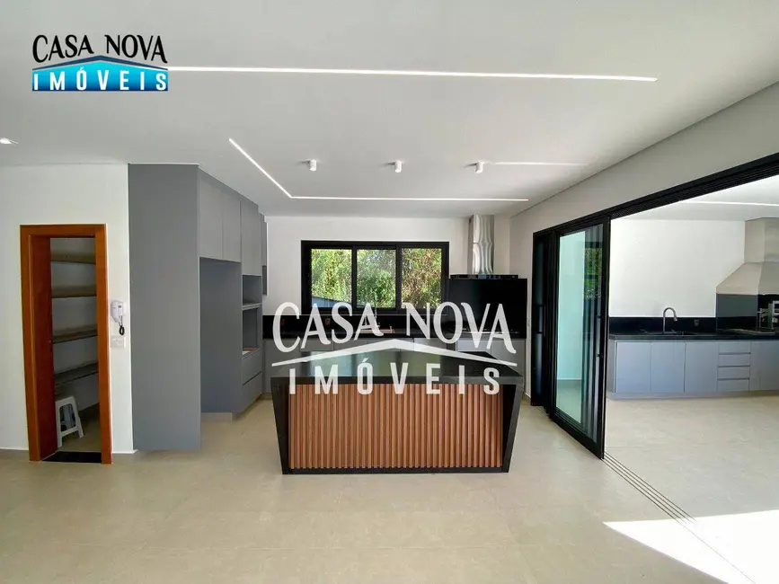 Foto 8 de Casa de Condomínio com 3 quartos à venda, 800m2 em Vinhedo - SP