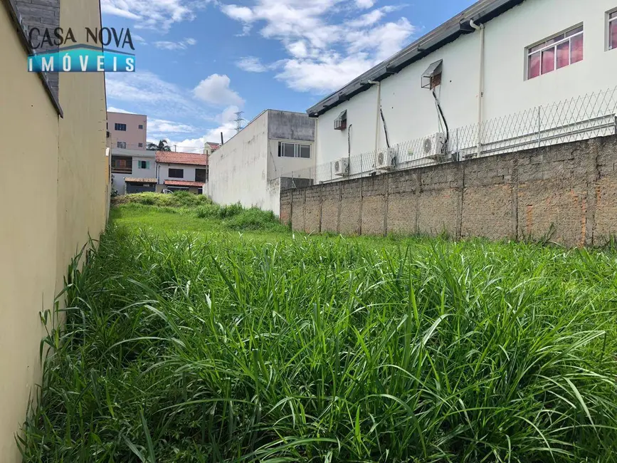 Foto 2 de Terreno / Lote à venda, 360m2 em Centro, Vinhedo - SP