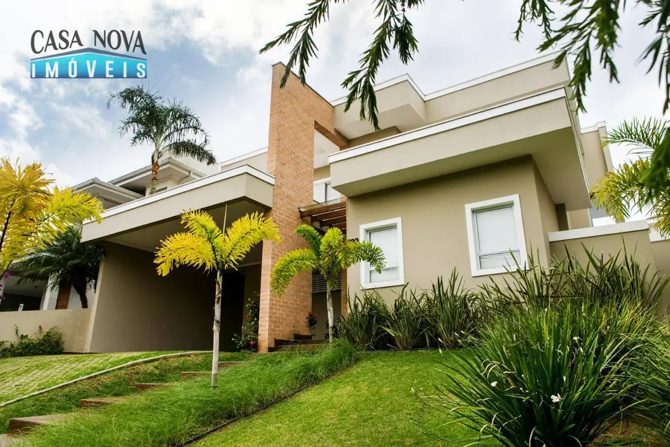 Casa de Condomínio com 3 quartos à venda e para alugar, 600m2 em Centro, Vinhedo - SP - imagem 2 Foto 2 de Casa de Condomínio com 3 quartos à venda e para alugar, 600m2 em Centro, Vinhedo - SP