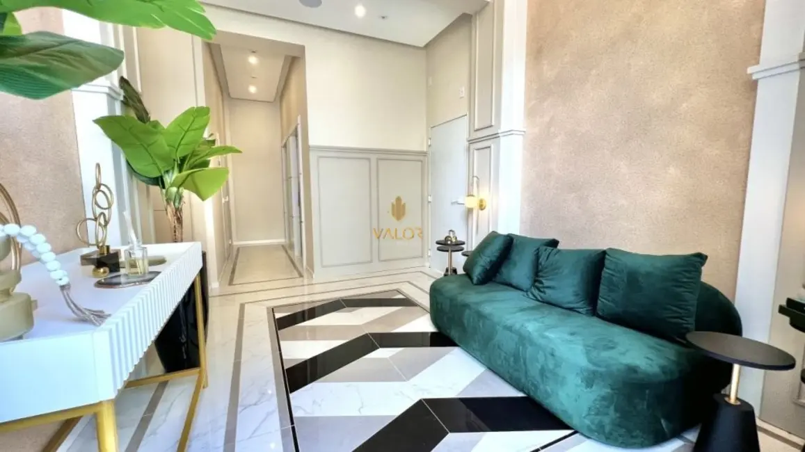 Foto 4 de Apartamento com 2 quartos à venda, 62m2 em Camboriu - SC