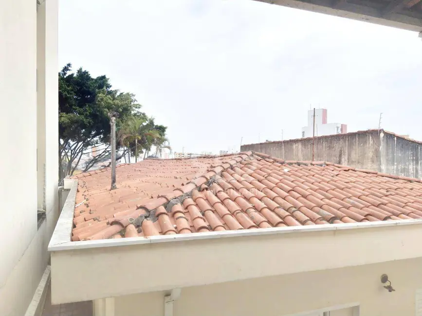 Foto 16 de Casa à venda, 325m2 em Vila Lemos, Campinas - SP