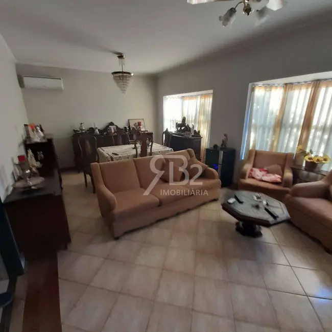 Casa com 3 quartos à venda, 375m2 em Campinas - SP - imagem 3 Foto 3 de Casa com 3 quartos à venda, 375m2 em Campinas - SP