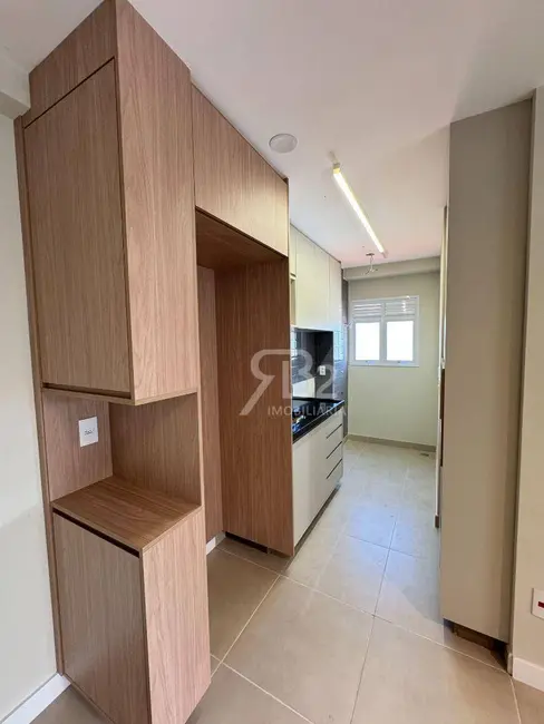 Foto 3 de Apartamento com 1 quarto para alugar, 42m2 em Vila Itapura, Campinas - SP