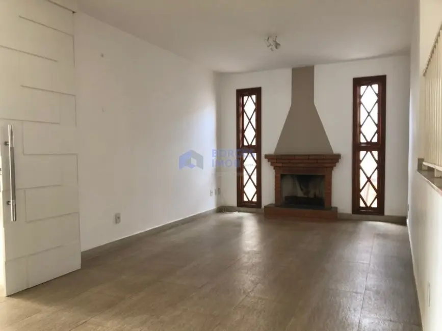 Casa com 3 quartos à venda, 250m2 em Cidade Universitária, Campinas - SP - imagem 1 Foto 1 de Casa com 3 quartos à venda, 250m2 em Cidade Universitária, Campinas - SP