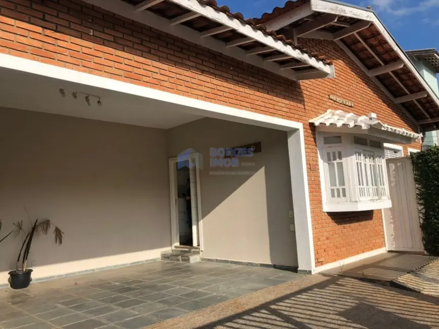 Casa com 3 quartos à venda, 250m2 em Cidade Universitária, Campinas - SP - imagem 2 Foto 2 de Casa com 3 quartos à venda, 250m2 em Cidade Universitária, Campinas - SP