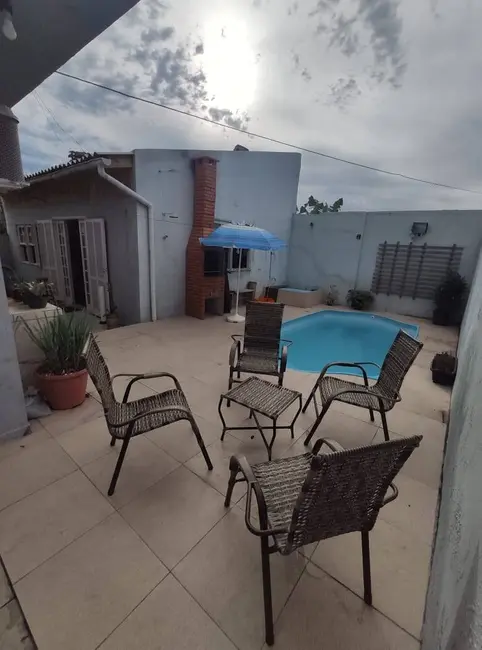 Foto 1 de Casa com 3 quartos à venda, 351m2 em Carianos, Florianopolis - SC