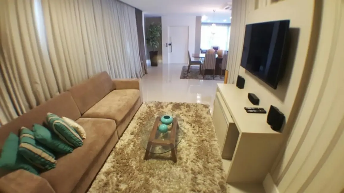 Foto 1 de Apartamento com 3 quartos à venda, 137m2 em Centro, Balneario Camboriu - SC