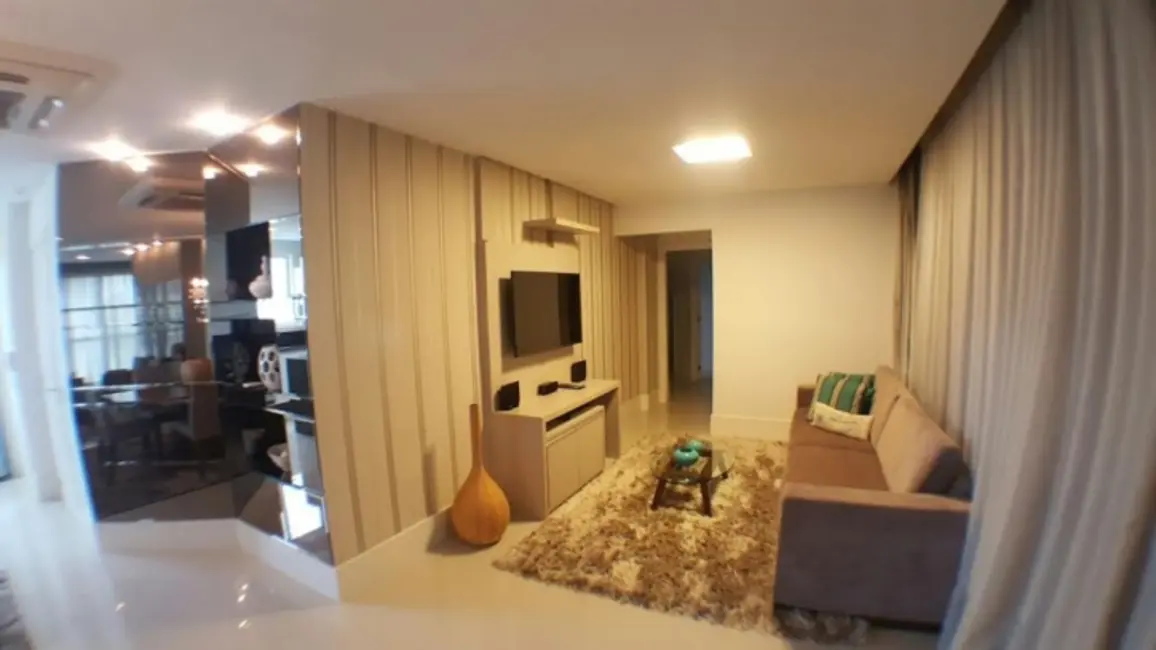 Foto 2 de Apartamento com 3 quartos à venda, 137m2 em Centro, Balneario Camboriu - SC