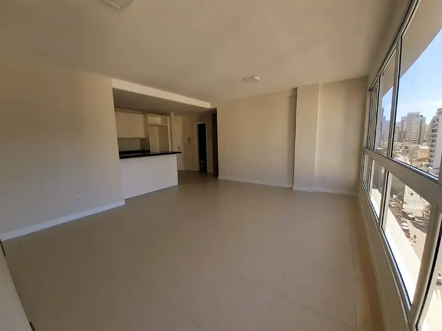 Apartamento com 2 quartos à venda, 86m2 em Centro, Florianopolis - SC - imagem 1 Foto 1 de Apartamento com 2 quartos à venda, 86m2 em Centro, Florianopolis - SC