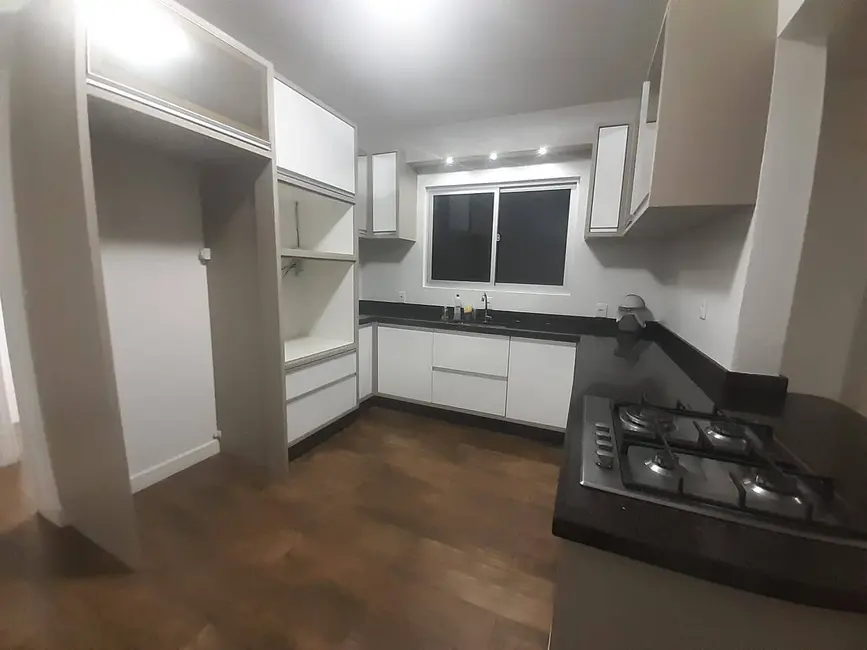 Foto 4 de Casa com 5 quartos à venda em Barreiros, Sao Jose - SC