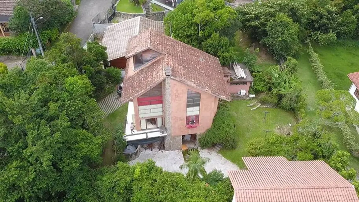 Foto 3 de Casa com 3 quartos à venda, 220m2 em Cacupé, Florianopolis - SC