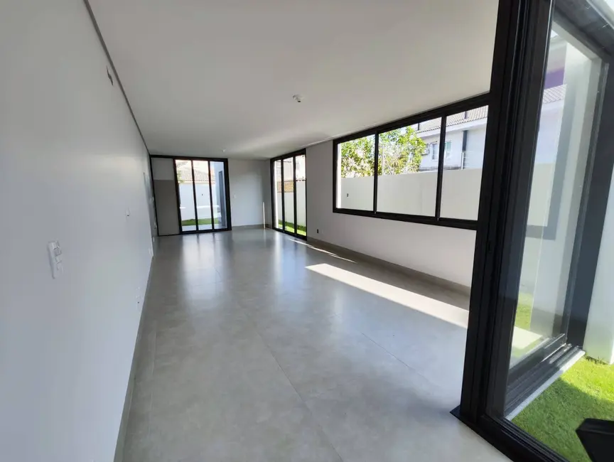 Foto 4 de Casa com 3 quartos à venda em Campeche, Florianopolis - SC