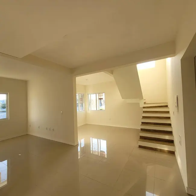 Foto 1 de Casa com 3 quartos à venda em Campeche, Florianopolis - SC