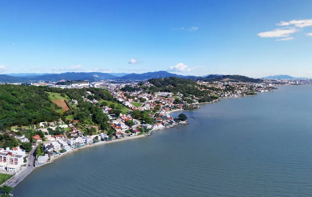 Foto 3 de Terreno / Lote à venda, 360m2 em Ponta de Baixo, Sao Jose - SC