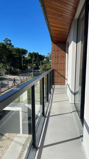 Casa com 3 quartos à venda em Campeche, Florianopolis - SC - imagem 8 Foto 8 de Casa com 3 quartos à venda em Campeche, Florianopolis - SC