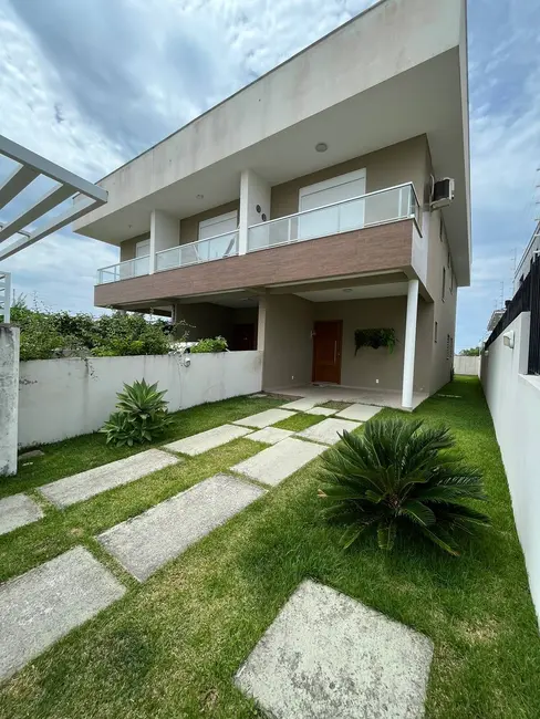Casa com 3 quartos para alugar, 127m2 em Campeche, Florianopolis - SC - imagem 1 Foto 1 de Casa com 3 quartos para alugar, 127m2 em Campeche, Florianopolis - SC