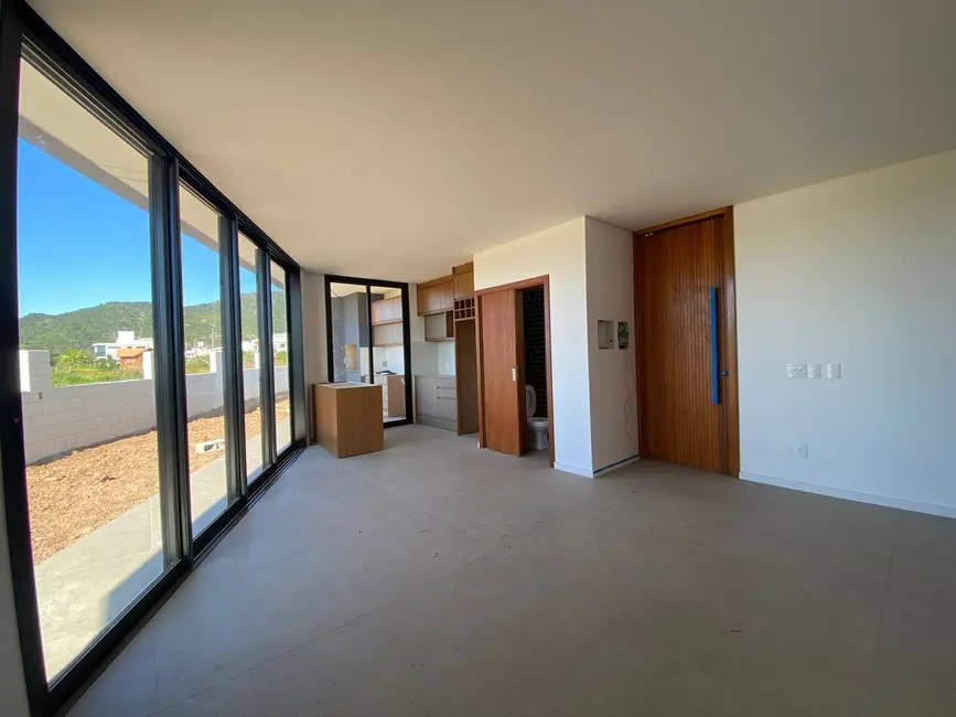 Foto 2 de Casa com 3 quartos à venda em Ribeirão da Ilha, Florianopolis - SC