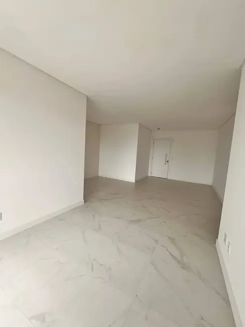Apartamento com 3 quartos à venda, 111m2 em Estreito, Florianopolis - SC - imagem 8 Foto 8 de Apartamento com 3 quartos à venda, 111m2 em Estreito, Florianopolis - SC