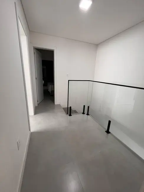 Casa com 3 quartos à venda em Ribeirão da Ilha, Florianopolis - SC - imagem 9 Foto 9 de Casa com 3 quartos à venda em Ribeirão da Ilha, Florianopolis - SC