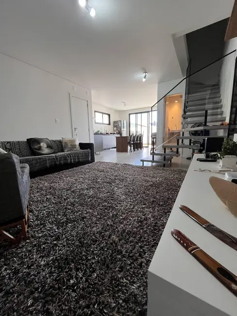 Casa com 3 quartos à venda em Ribeirão da Ilha, Florianopolis - SC - imagem 3 Foto 3 de Casa com 3 quartos à venda em Ribeirão da Ilha, Florianopolis - SC