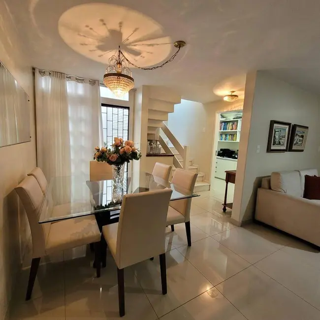 Foto 1 de Casa com 3 quartos à venda, 200m2 em Estreito, Florianopolis - SC