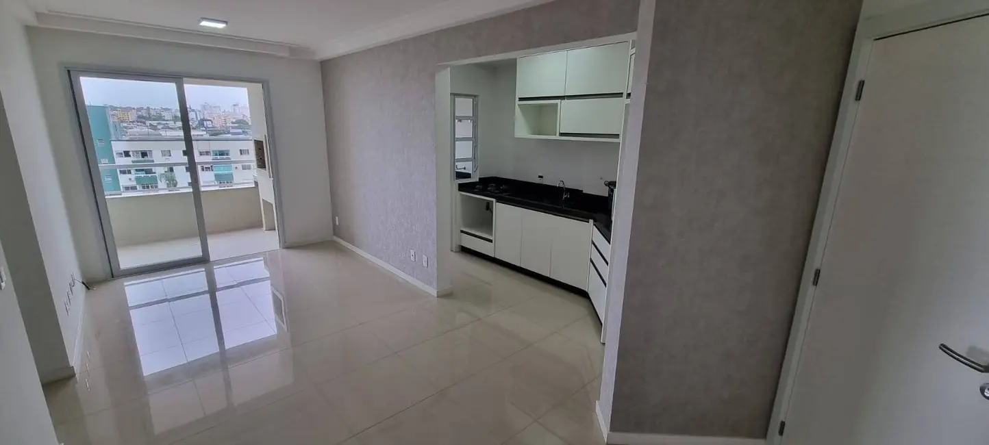 Foto 2 de Apartamento com 2 quartos à venda, 83m2 em Abraão, Florianopolis - SC