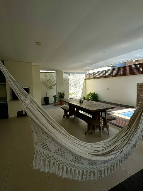 Casa com 5 quartos à venda e para alugar, 455m2 em Lagoa da Conceição, Florianopolis - SC - imagem 8 Foto 8 de Casa com 5 quartos à venda e para alugar, 455m2 em Lagoa da Conceição, Florianopolis - SC