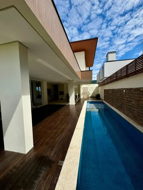 Casa com 5 quartos à venda e para alugar, 455m2 em Lagoa da Conceição, Florianopolis - SC - imagem 7 Foto 7 de Casa com 5 quartos à venda e para alugar, 455m2 em Lagoa da Conceição, Florianopolis - SC