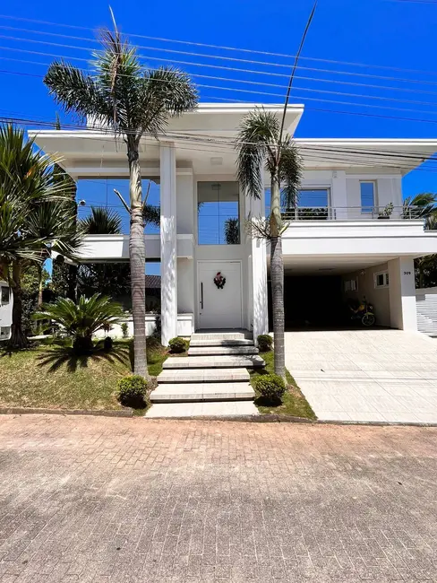 Casa com 4 quartos para alugar, 436m2 em Campeche, Florianopolis - SC - imagem 2 Foto 2 de Casa com 4 quartos para alugar, 436m2 em Campeche, Florianopolis - SC