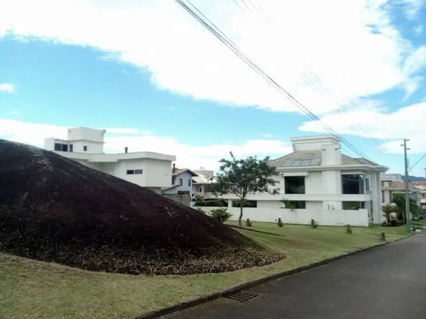 Casa com 4 quartos para alugar, 436m2 em Campeche, Florianopolis - SC - imagem 5 Foto 5 de Casa com 4 quartos para alugar, 436m2 em Campeche, Florianopolis - SC